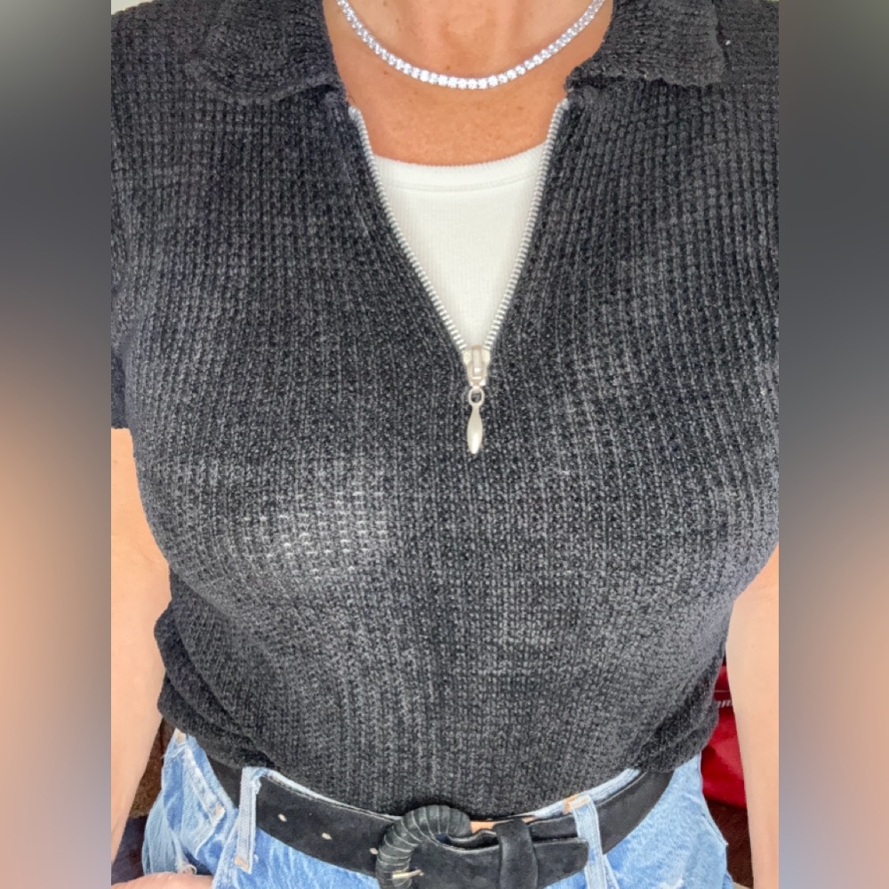 Vintage 90’s Sisters Little Black Sweater w/Silver Zip Detail Small/Medium